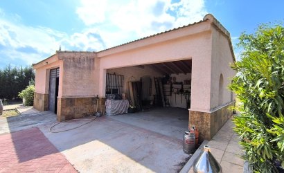Reventa - Villa -
Yecla - Inland