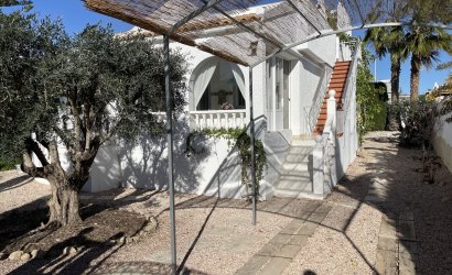 Reventa - Villa -
Camposol - Inland