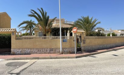 Reventa - Villa -
Camposol - Inland