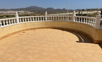 Reventa - Villa -
Camposol - Inland