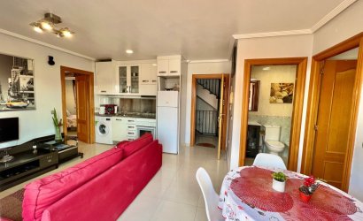 Reventa - Ático -
Torrevieja - Centro