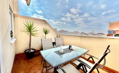 Reventa - Ático -
Torrevieja - Centro