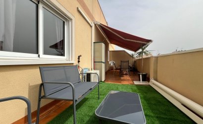 Reventa - Ático -
Torrevieja - Centro