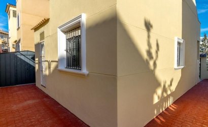 Resale - Villa -
Orihuela Costa - Costa Blanca