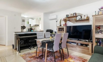 Resale - Villa -
Orihuela Costa - Costa Blanca