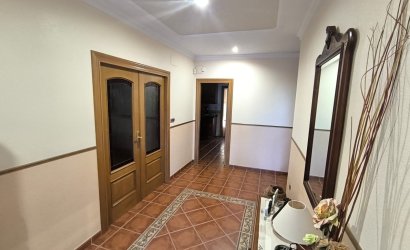 Reventa - Villa -
Yecla - Inland