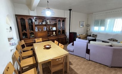 Reventa - Country House -
Yecla - Inland