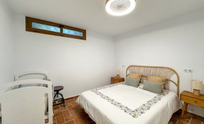 Herverkoop - Villa -
Campoamor - Costa Blanca