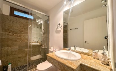 Herverkoop - Villa -
Campoamor - Costa Blanca