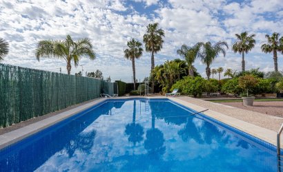 Herverkoop - Villa -
Elche - Costa Blanca