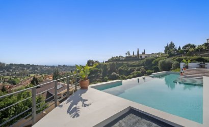 Reventa - Villa -
El Paraíso, Estepona - Costa del Sol