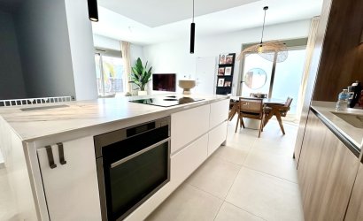 Reventa - Villa -
Las Filipinas - Inland