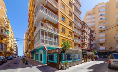 Resale - Apartment -
Torrevieja - Playa del Cura