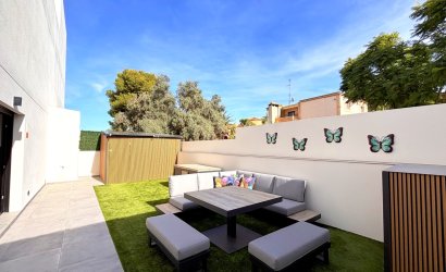 Reventa - Villa -
Villamartin - Costa Blanca