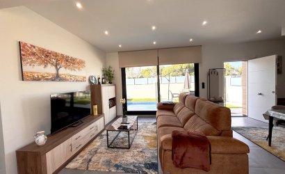 Reventa - Villa -
Villamartin - Costa Blanca