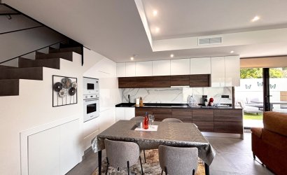 Reventa - Villa -
Villamartin - Costa Blanca