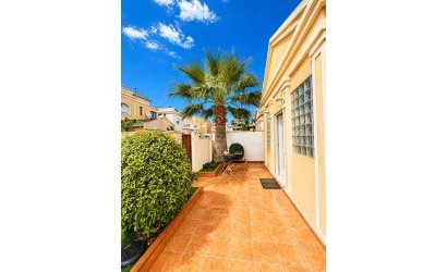 Herverkoop - Villa -
Torrevieja - Costa Blanca