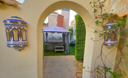 Herverkoop - Villa -
Villamartin - Costa Blanca