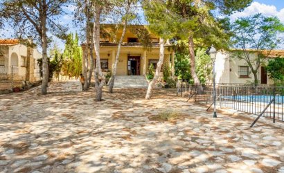 Herverkoop - Villa -
Torrevieja - Costa Blanca