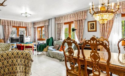 Herverkoop - Villa -
Torrevieja - Costa Blanca