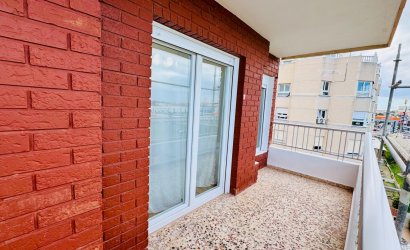Revente - Attique -
Torrevieja - Punta Prima