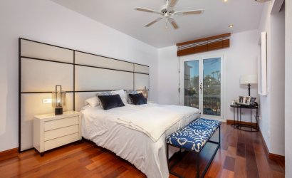 Revente - Apartment -
Marbella - Nueva Andalucía