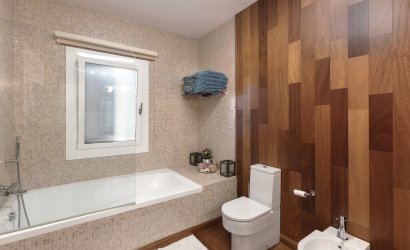 Revente - Apartment -
Marbella - Nueva Andalucía
