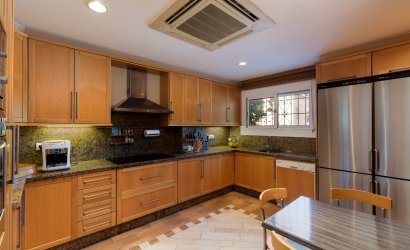 Revente - Apartment -
Marbella - Nueva Andalucía