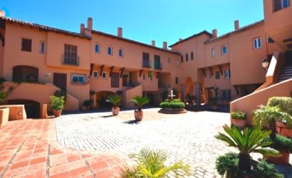 Revente - Apartment -
Marbella - Nueva Andalucía