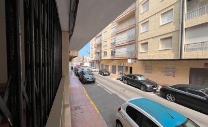 Herverkoop - Apartment -
Torrevieja - Playa del Cura