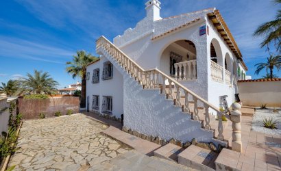 Herverkoop - Villa -
Torrevieja - La Siesta - El Salado - Torreta