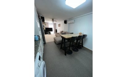 Herverkoop - Apartment -
Torrevieja - Centro