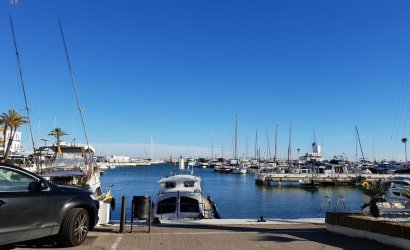 Herverkoop - Apartment -
La Duquesa - Costa del Sol