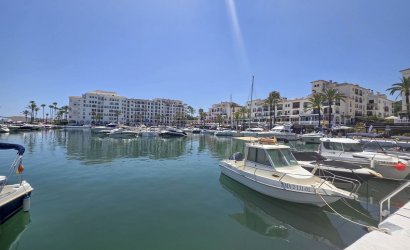 Herverkoop - Apartment -
La Duquesa - Costa del Sol