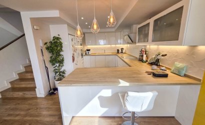 Herverkoop - Town House -
Casares Playa - Costa del Sol