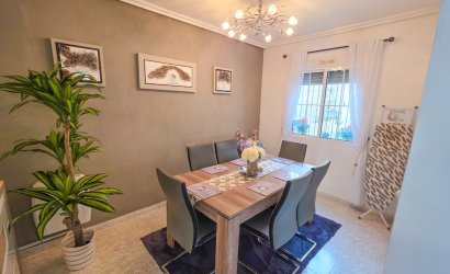Herverkoop - Villa -
Villamartin - Costa Blanca