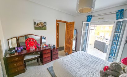 Herverkoop - Villa -
Villamartin - Costa Blanca