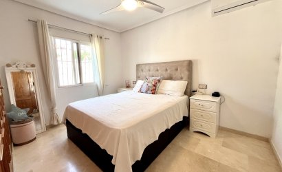 Resale - Villa -
San Miguel de Salinas - Inland