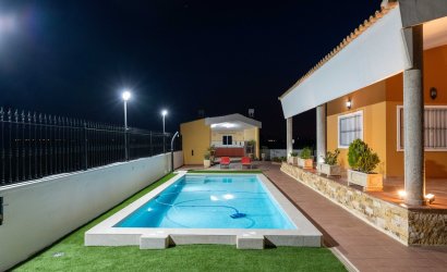 Herverkoop - Finca -
Orihuela - Inland