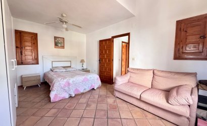 Revente - Villa -
Orihuela Costa - Costa Blanca