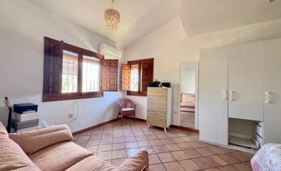 Revente - Villa -
Orihuela Costa - Costa Blanca