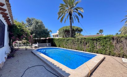 Revente - Villa -
Orihuela Costa - Costa Blanca