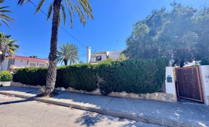 Revente - Villa -
Orihuela Costa - Costa Blanca
