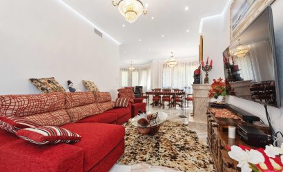 Resale - Villa -
Orihuela Costa - Costa Blanca