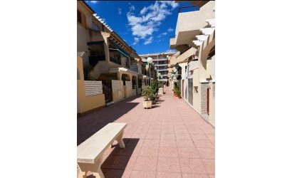 Herverkoop - Apartment -
Torrevieja - Acequion