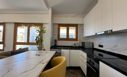 Resale - Apartment -
Torrevieja - Centro