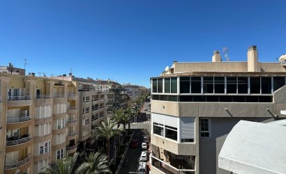 Resale - Apartment -
Torrevieja - Centro