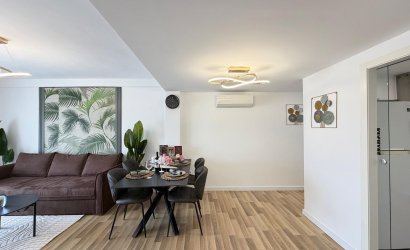 Revente - Apartment -
Torrevieja - Centro