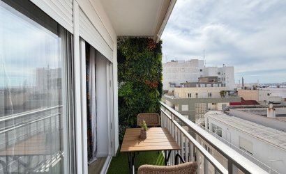 Revente - Apartment -
Torrevieja - Centro