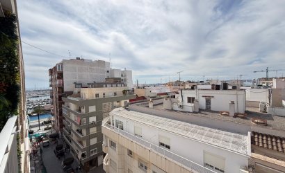 Revente - Apartment -
Torrevieja - Centro